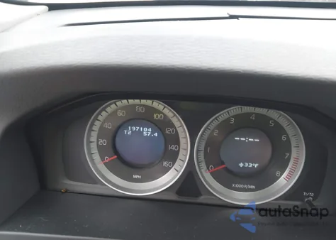 2013 Volvo S60 T5/T5 Platinum/T5 Premier/T5 Premier Plus z USA, uszkodzony, nr VIN YV1612FS7D1228728